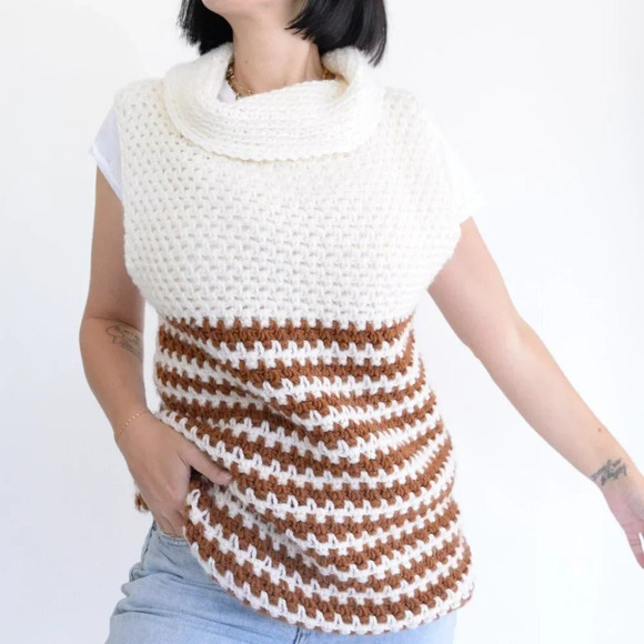 Homemade HANDKNIT Turtleneck Cowl Neck Tunic Vest Cream and Brown Woman's - Picture 3 of 11